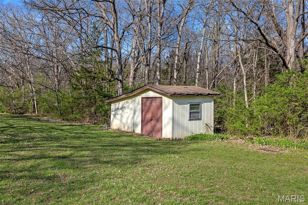 290 Chapman Farm Road Winfield, MO 63389 - Photo 9 of 39