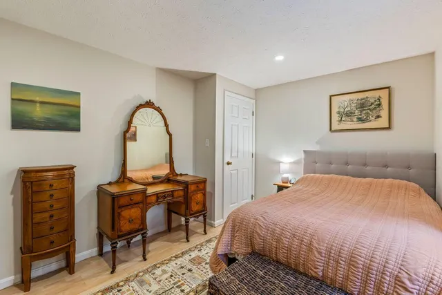 $679,000 | 166 Pine Point Road, Scarborough, ME 04074