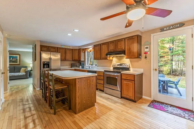 $679,000 | 166 Pine Point Road, Scarborough, ME 04074