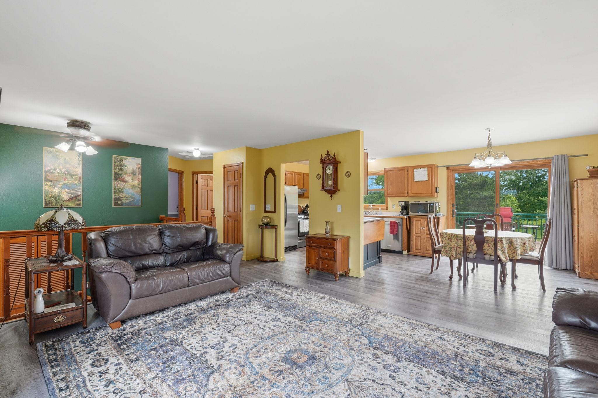 483 Prairie Lane Hudson, WI 54016 - Photo 5 of 25