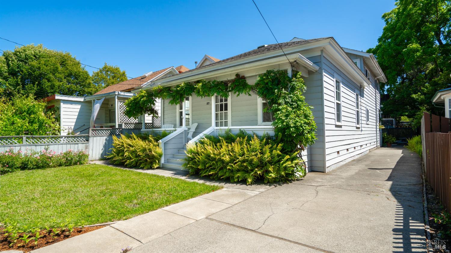 27 Latham Street San Rafael, CA 94901 - Photo 3 of 43