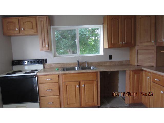 911 Valley Road Waverly, OH 45690 - Photo 3 of 8