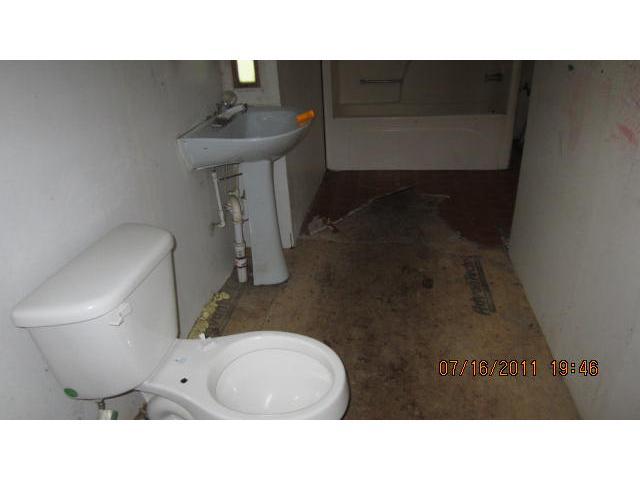 911 Valley Road Waverly, OH 45690 - Photo 7 of 8