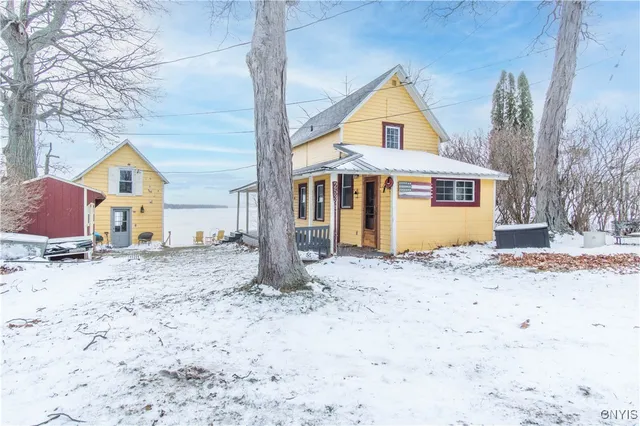 $339,900 | 25335 Indian Point Road, Lyme, NY 13622