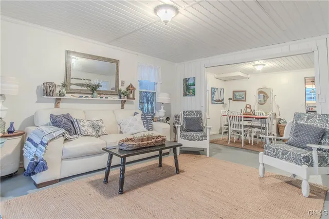 $339,900 | 25335 Indian Point Road, Lyme, NY 13622