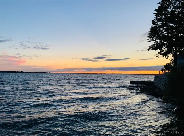 $339,900 | 25335 Indian Point Road, Lyme, NY 13622