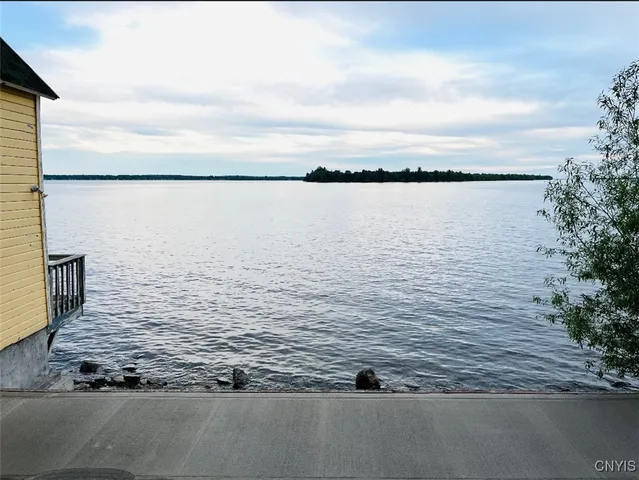 $339,900 | 25335 Indian Point Road, Lyme, NY 13622