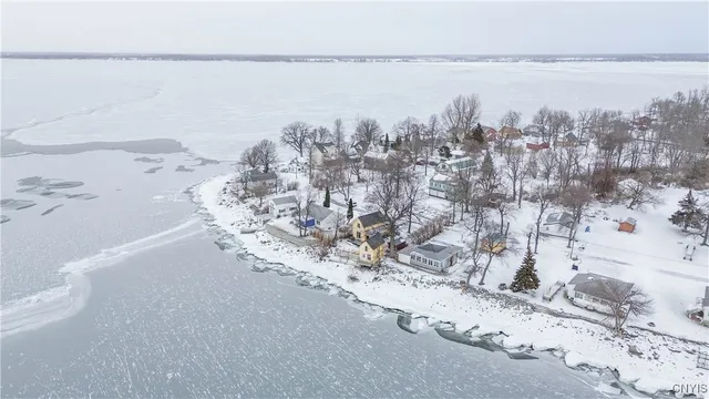 $339,900 | 25335 Indian Point Road, Lyme, NY 13622