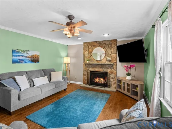 $465,000 | 364 Poplar Drive, Louisa, VA 23093