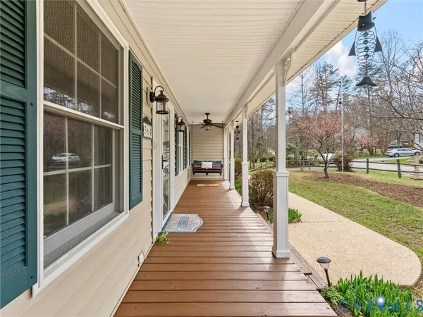 $465,000 | 364 Poplar Drive, Louisa, VA 23093