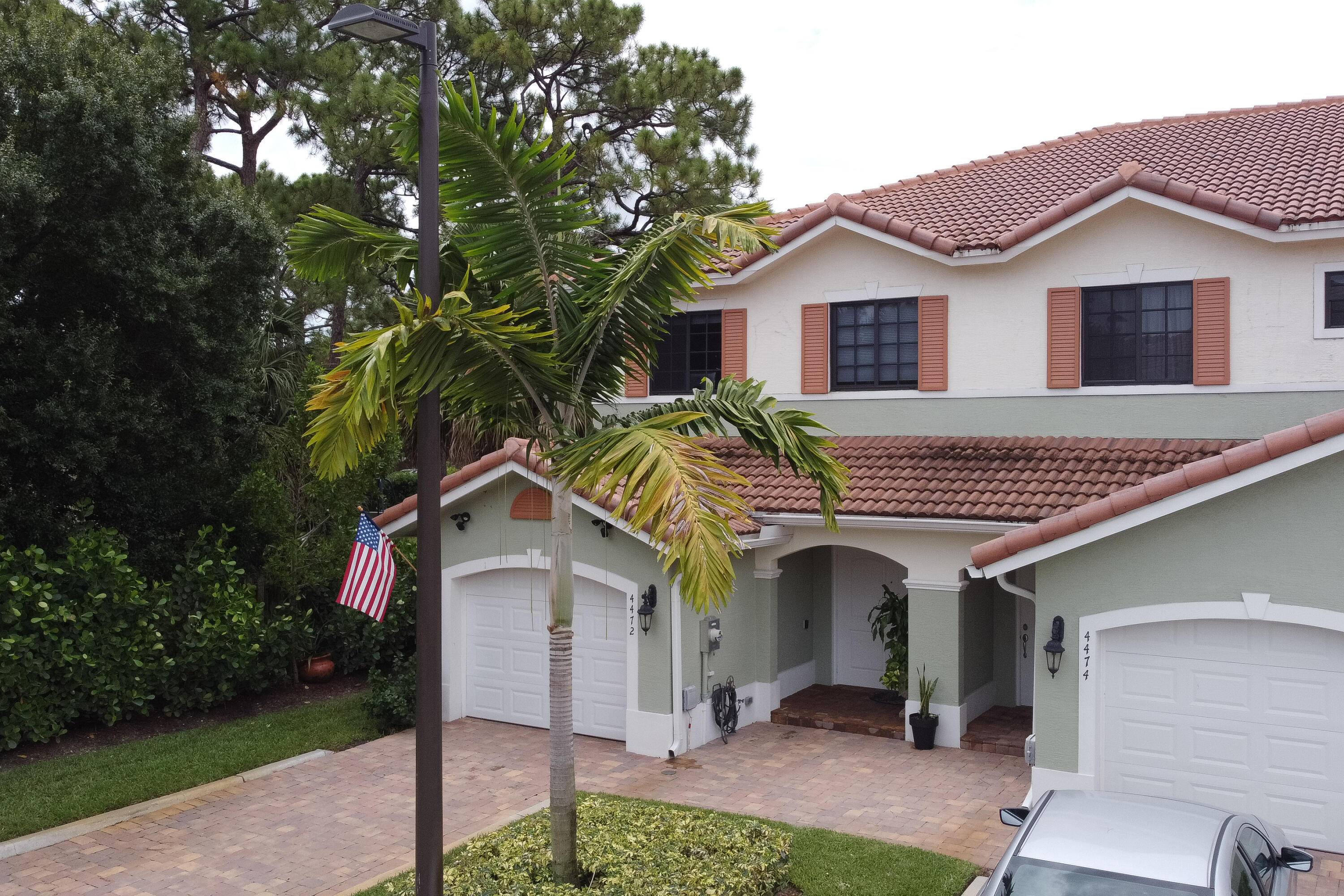 4472 Leo Lane Palm Beach Gardens, FL 33410 - Photo 2 of 35 DJI_0048