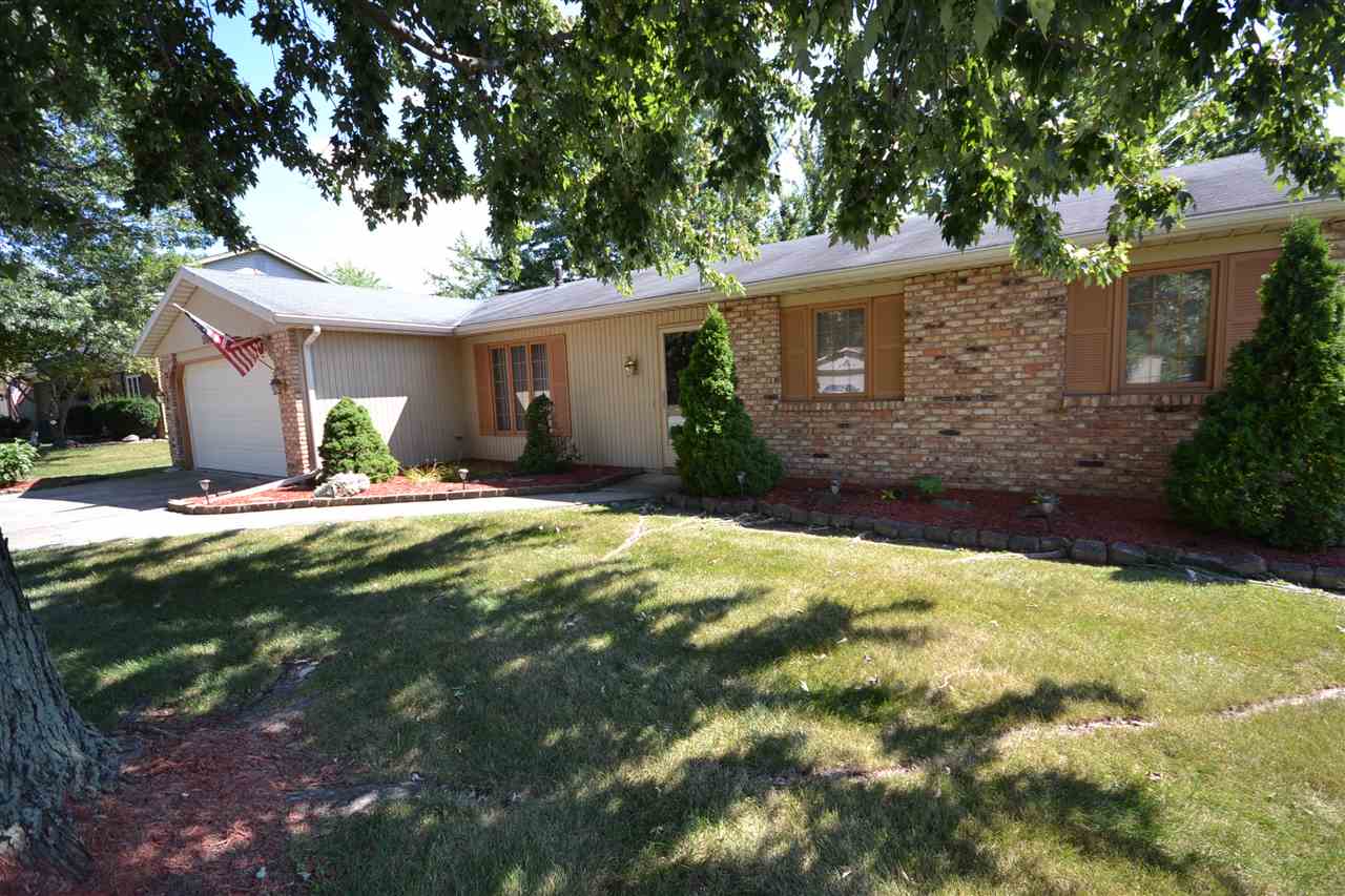 5816 Oak Fall Road Fort Wayne, IN 46845 - Photo 2 of 17