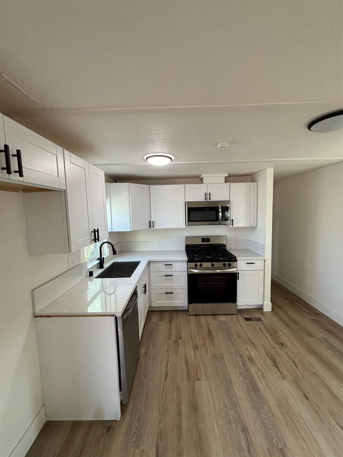 4449 South Carpenter Road, Unit B12 Modesto, CA 95358 - Photo 11 of 18