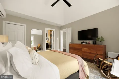 $1,890,000 | 4845 Linnean Avenue Northwest, Washington, DC 20008