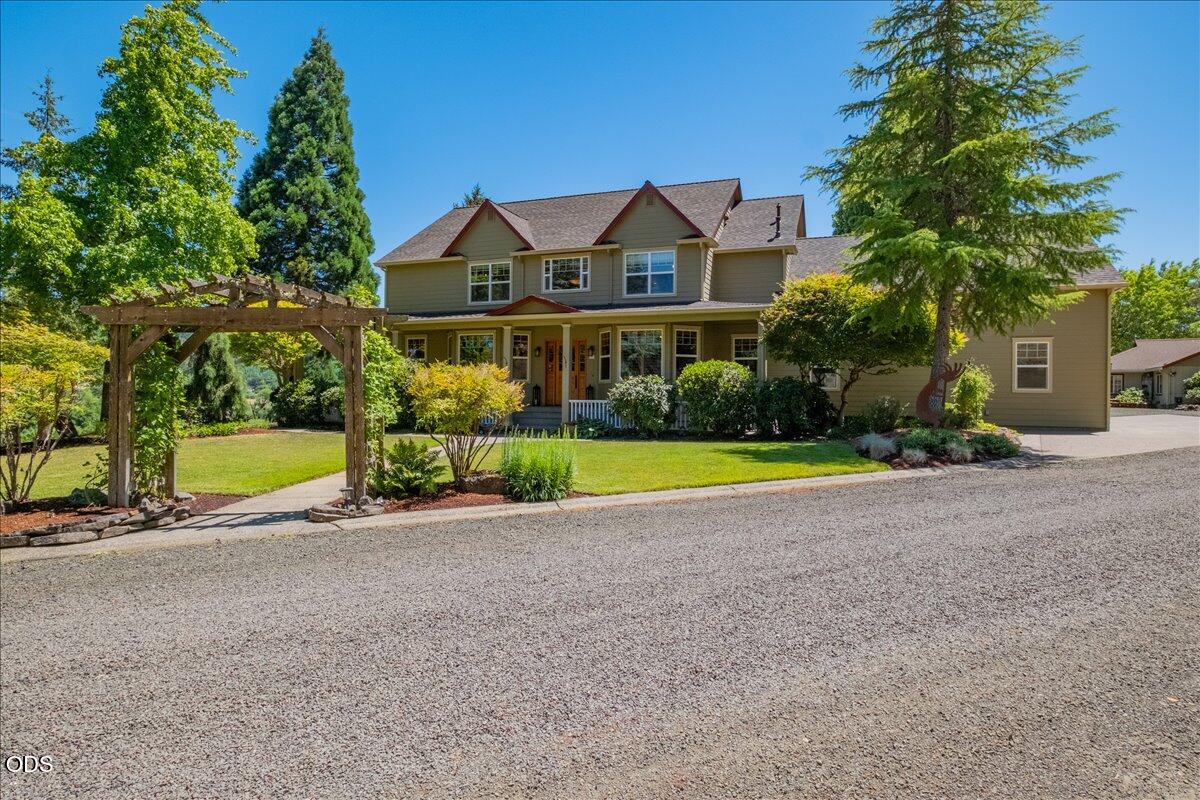 106 Green Valley Road Oakland, OR 97462 - Photo 2 of 52