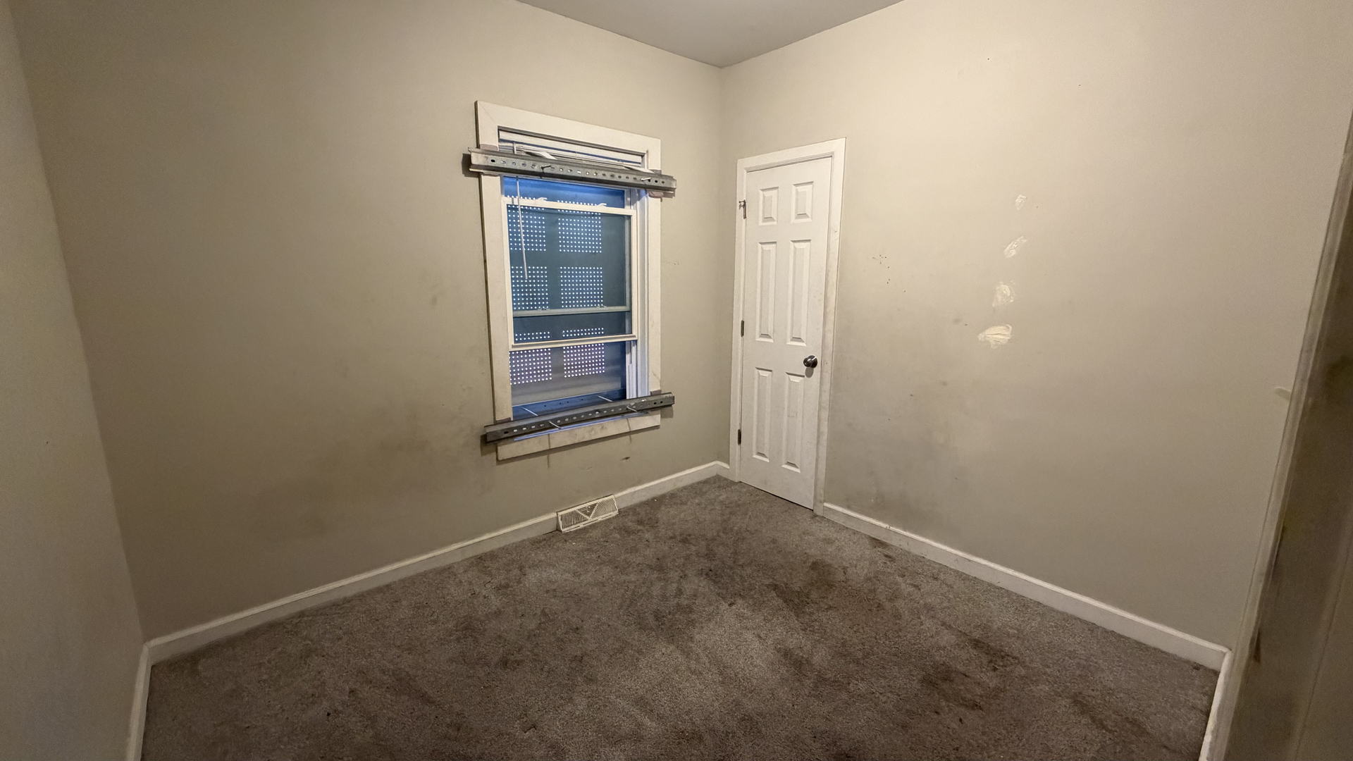 435 East 88th Place Chicago, IL 60619 - Photo 11 of 21 a view of empty room