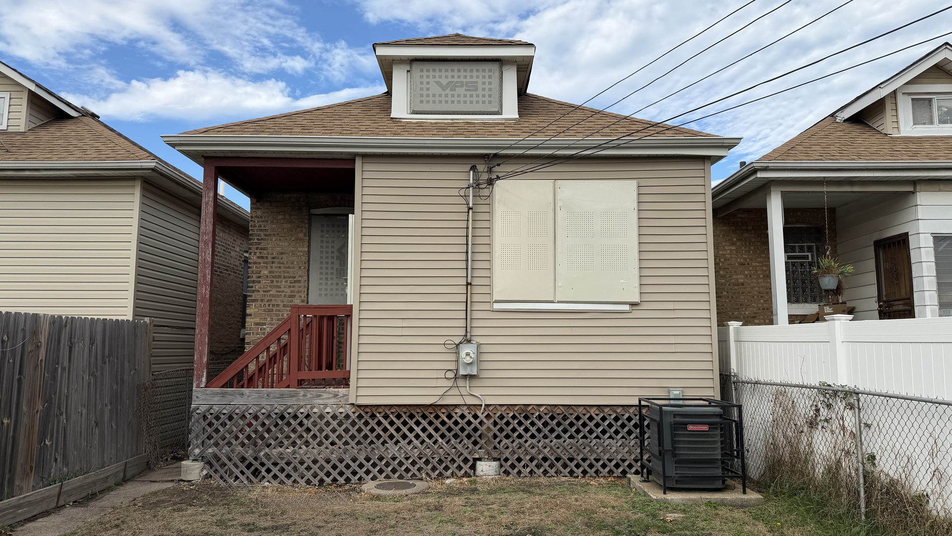 435 East 88th Place Chicago, IL 60619 - Photo 19 of 21 a view of a house with a door