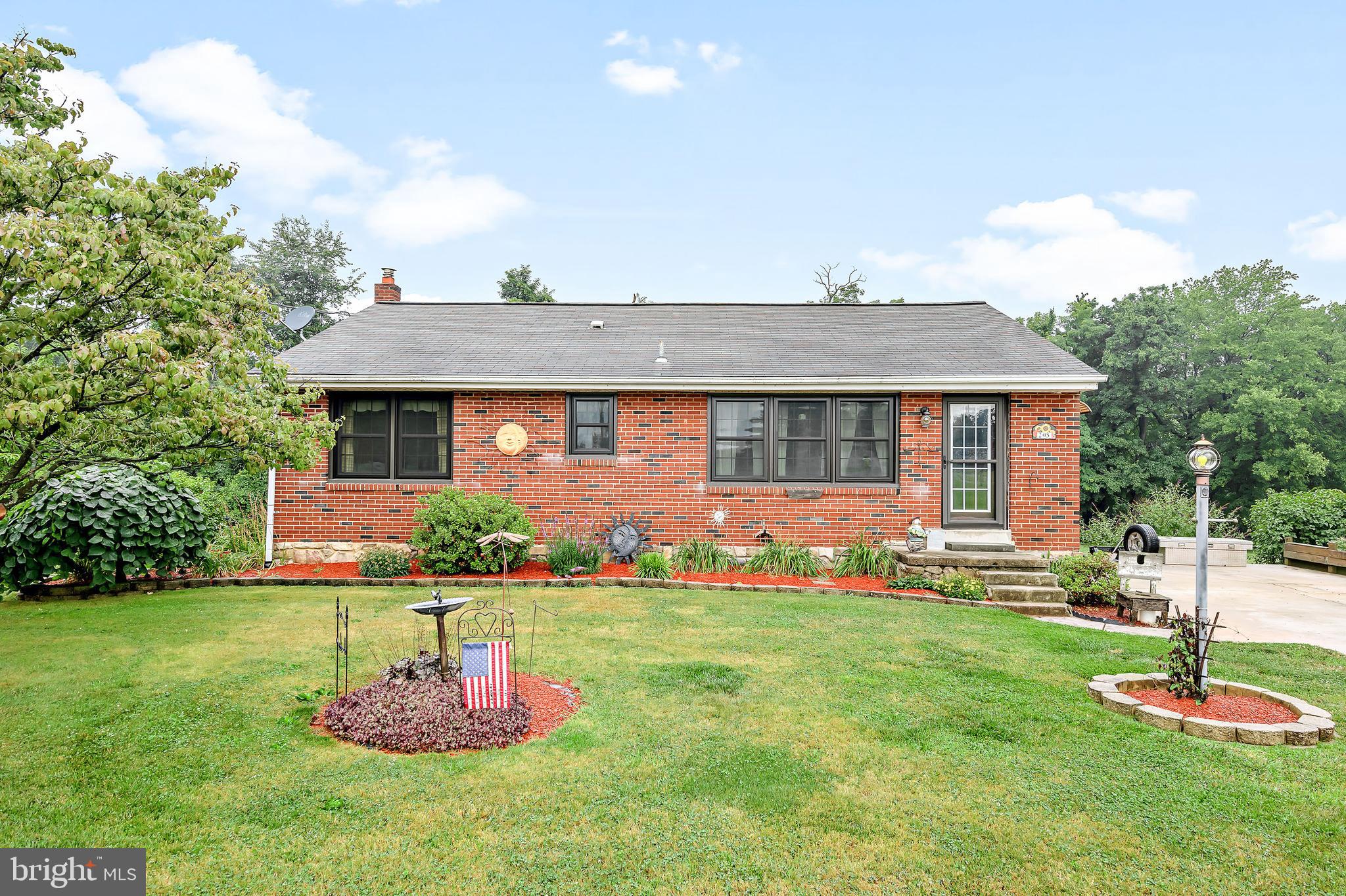 205 Whisler Road Etters, PA 17319 - Photo 1 of 28 Gallery Image 1