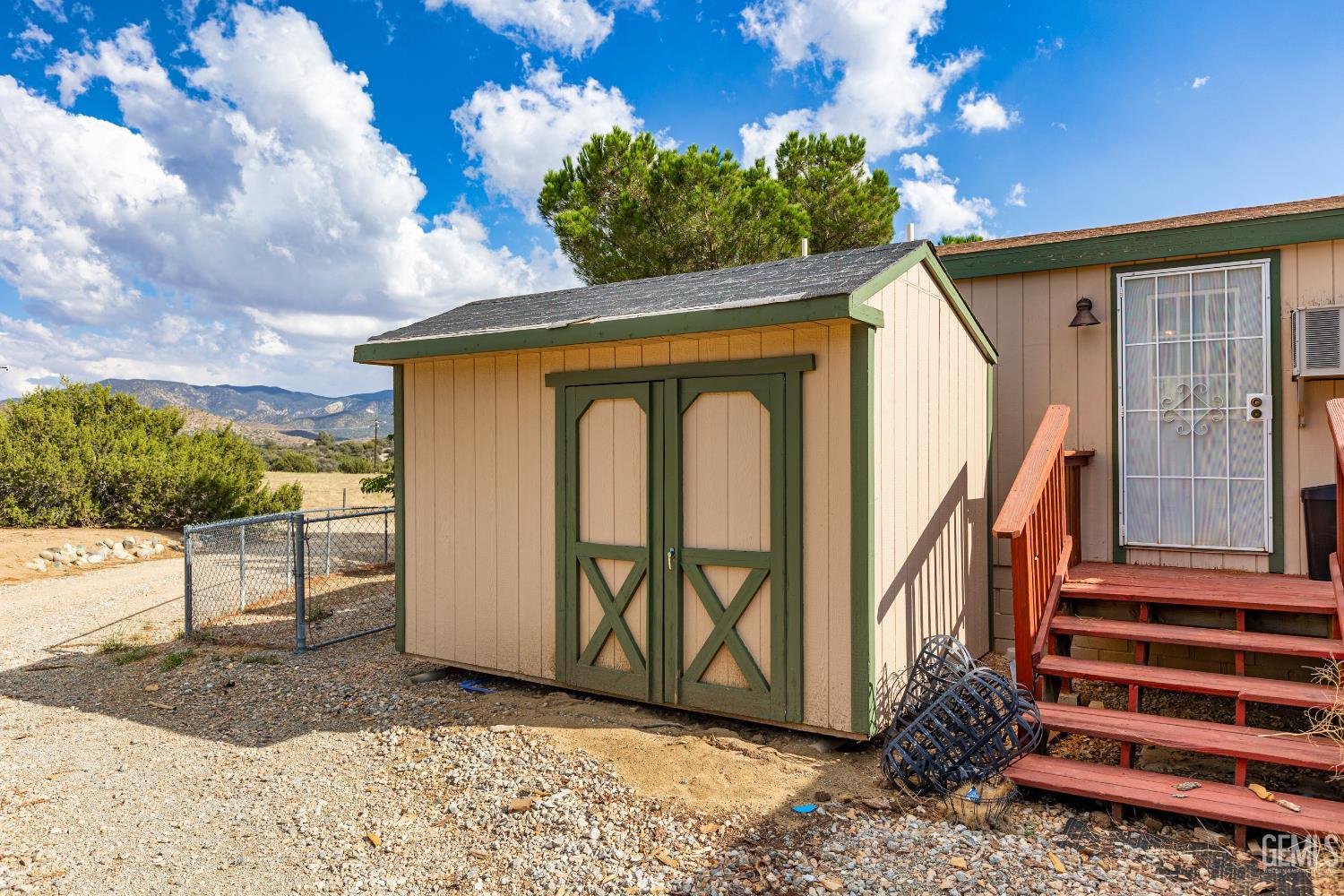 Undisclosed Address Tehachapi, CA 93561 - Photo 27 of 32 a view of entryway