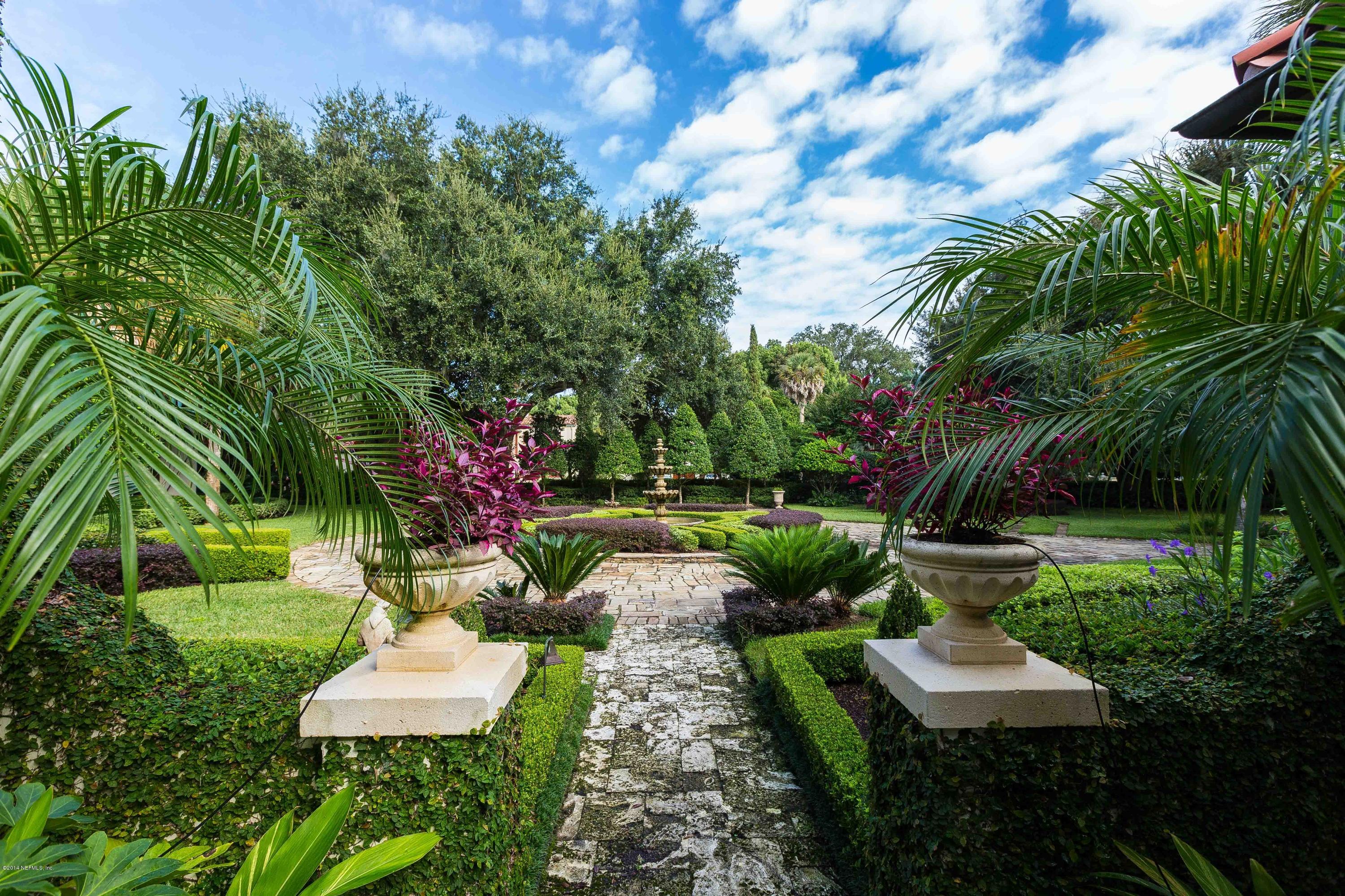 2252 River Road Jacksonville, FL 32207 - Photo 16 of 127 View from Side Entrance