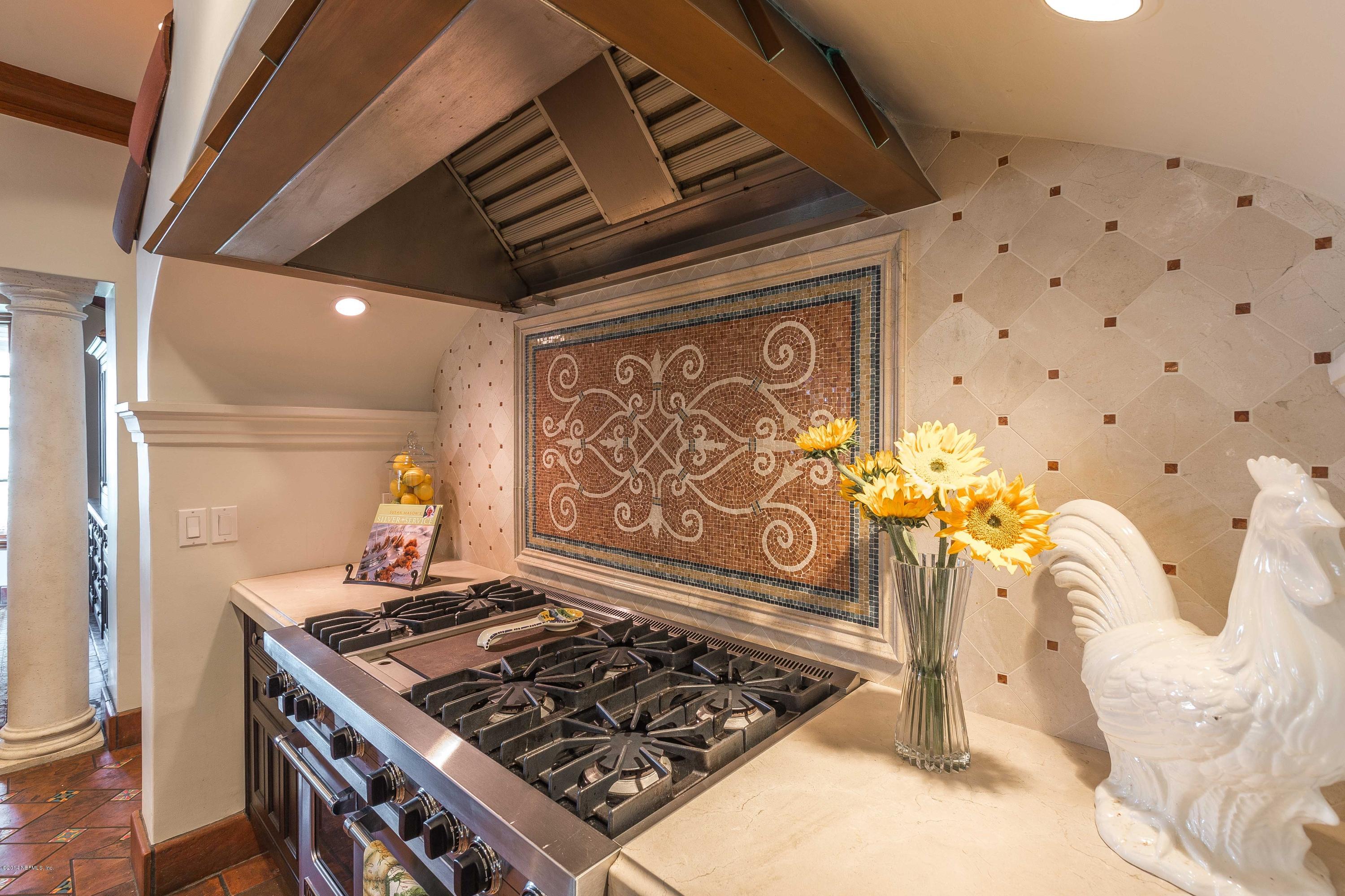2252 River Road Jacksonville, FL 32207 - Photo 53 of 127 Kitchen stove