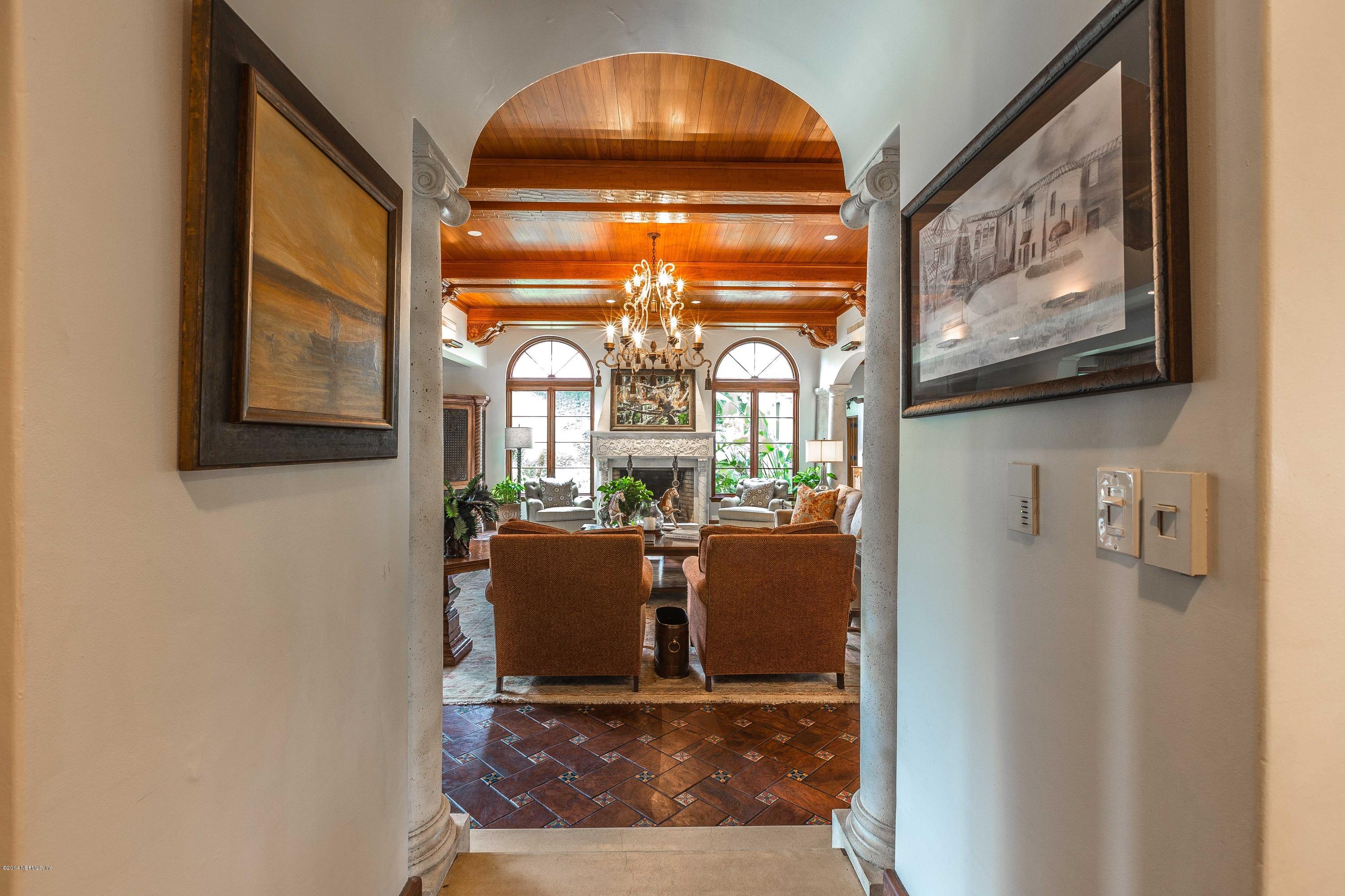 2252 River Road Jacksonville, FL 32207 - Photo 59 of 127 Hallway to Family room
