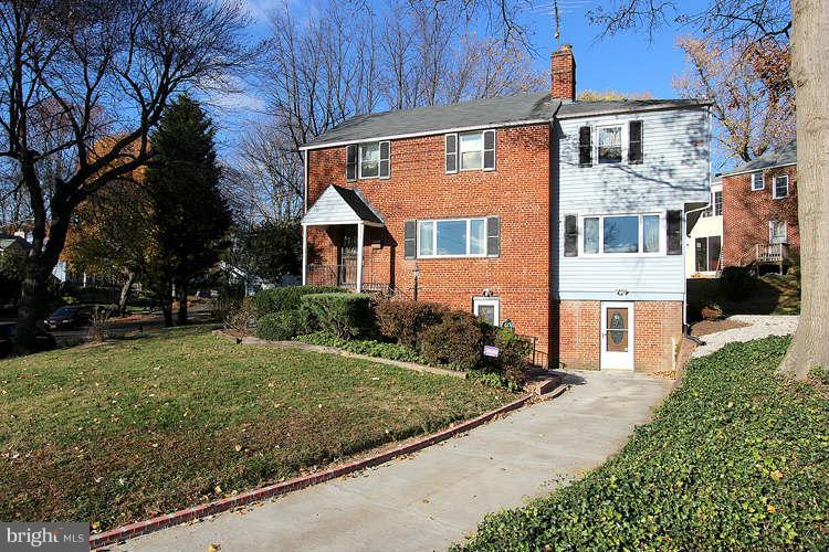 2105 Ross Road Silver Spring, MD 20910 - Photo 2 of 30 Exterior (Front)