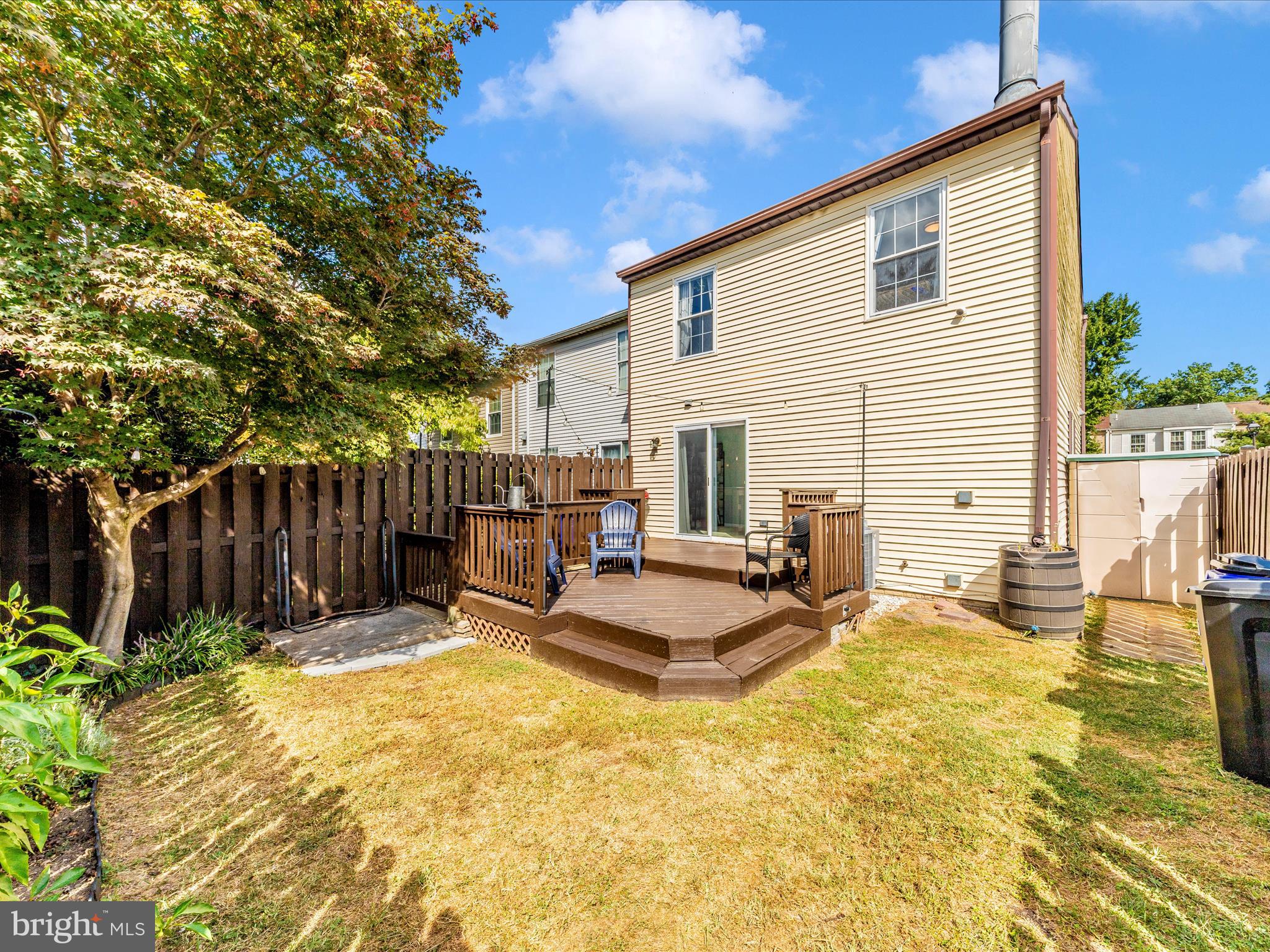 7283 Procopio Circle Columbia, MD 21046 - Photo 37 of 39 a view of a dinning table and chairs in patio