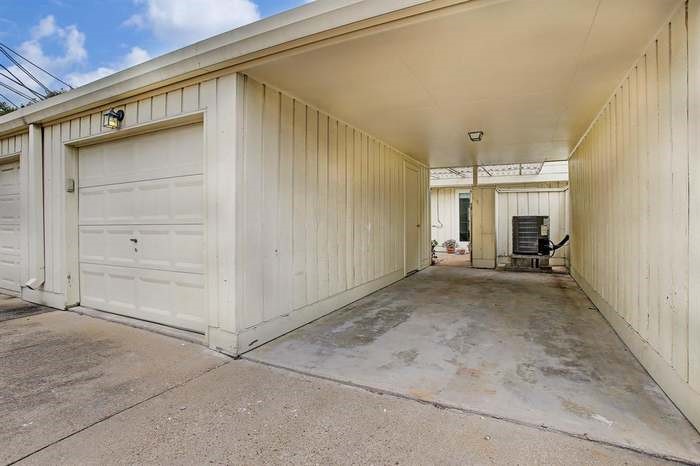 12662 Rip Van Winkle Drive, Unit 8 Houston, TX 77024 - Photo 16 of 21