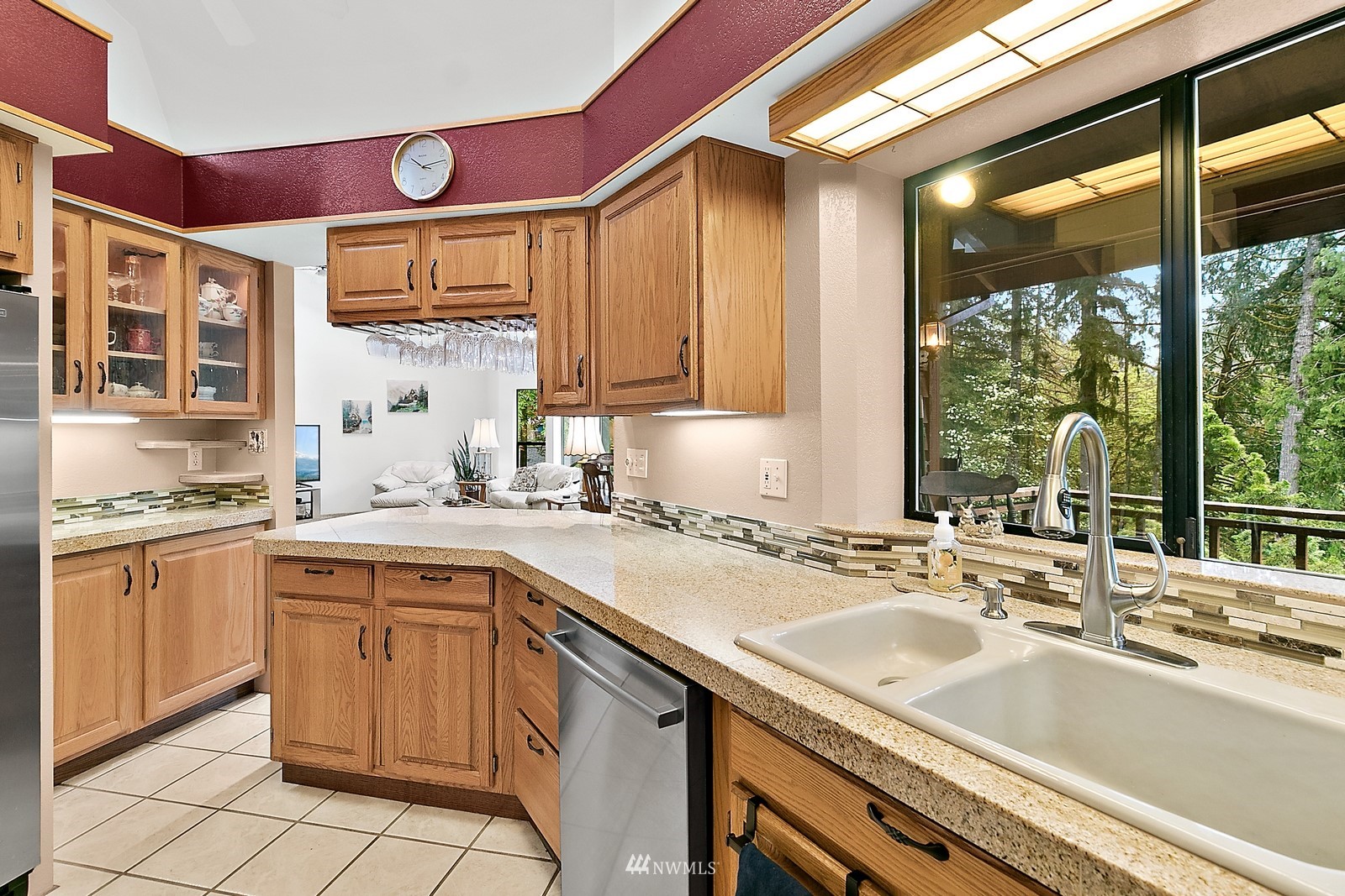 2104 Rimrock Court Southwest Olympia, WA 98512 - Photo 9 of 40 Gallery Image 9