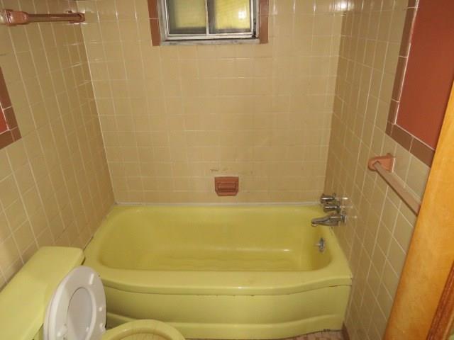 223 Barbara Drive McKees Rocks, PA 15136 - Photo 12 of 19 Gallery Image 12