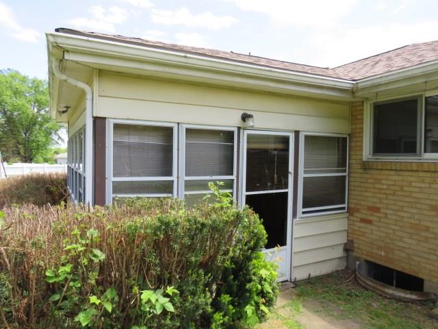 223 Barbara Drive McKees Rocks, PA 15136 - Photo 3 of 19 Gallery Image 3