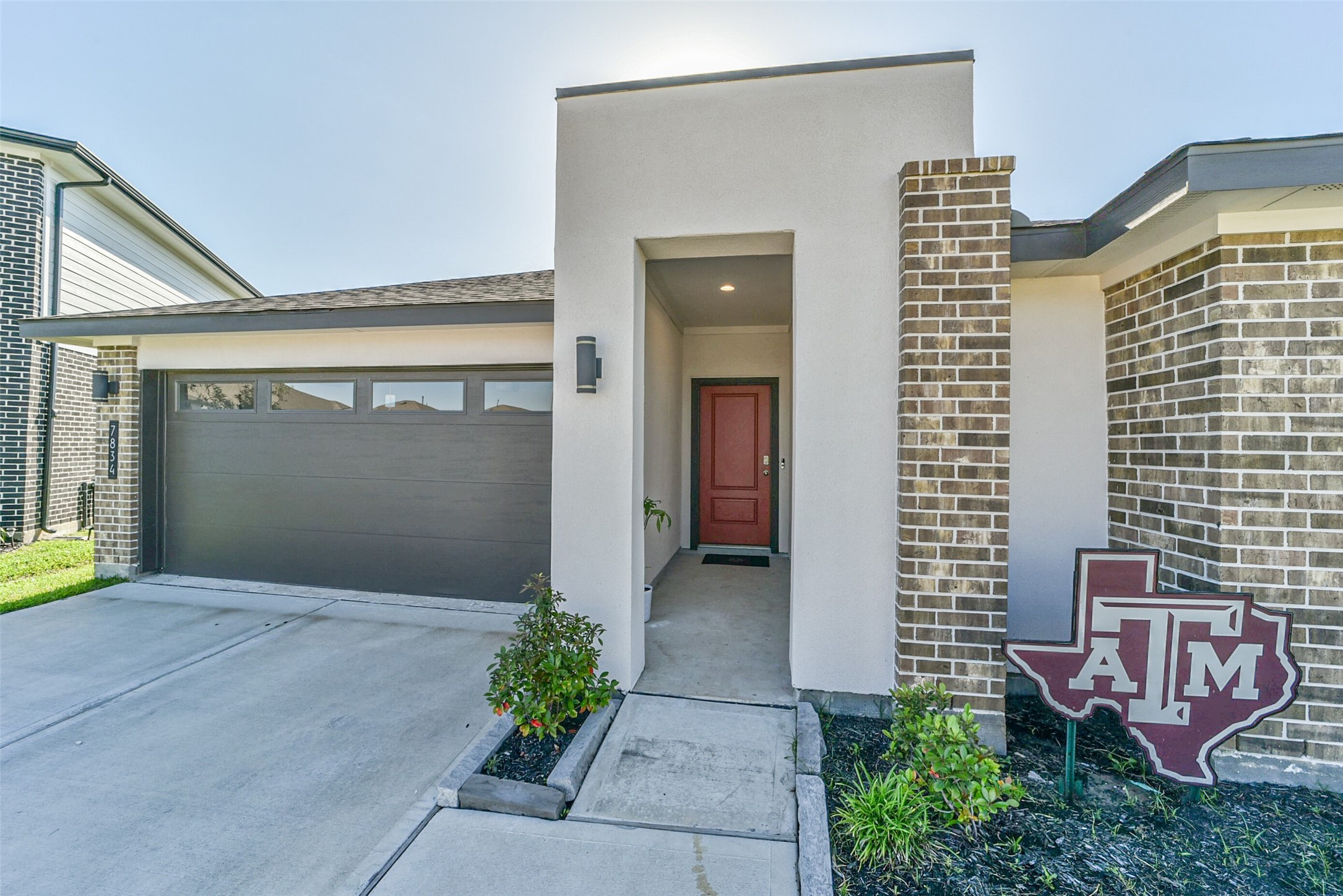 7834 Golden Rubia Lane Rosharon, TX 77583 - Photo 2 of 28