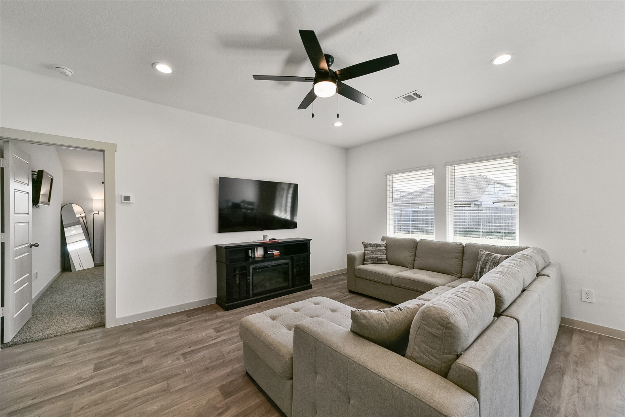 7834 Golden Rubia Lane Rosharon, TX 77583 - Photo 6 of 28