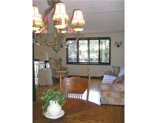 33 Broadview Road Lowell, MA 01852 - Photo 3 of 7 Gallery Image 3