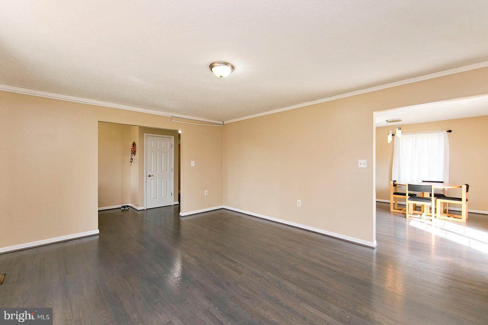 580 Ridgeview Road Capon Bridge, VA 26711 - Photo 12 of 44 Living room