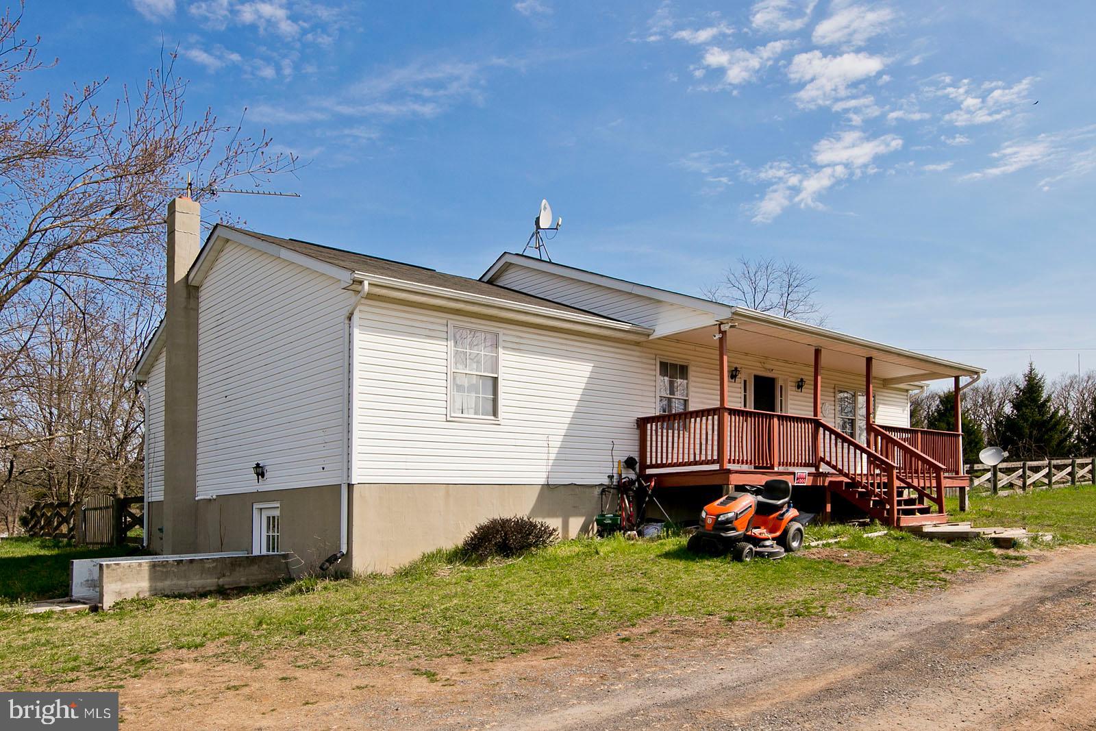580 Ridgeview Road Capon Bridge, VA 26711 - Photo 3 of 44 Ranch home