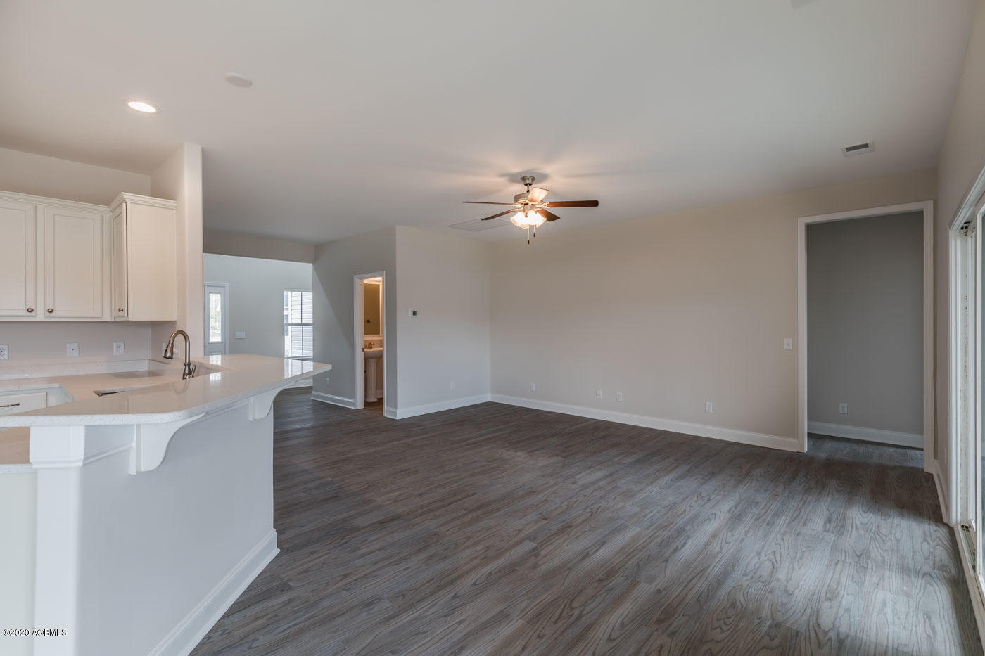 487 Fort Sullivan Drive Ridgeland, SC 29936 - Photo 7 of 45 7 Great room
