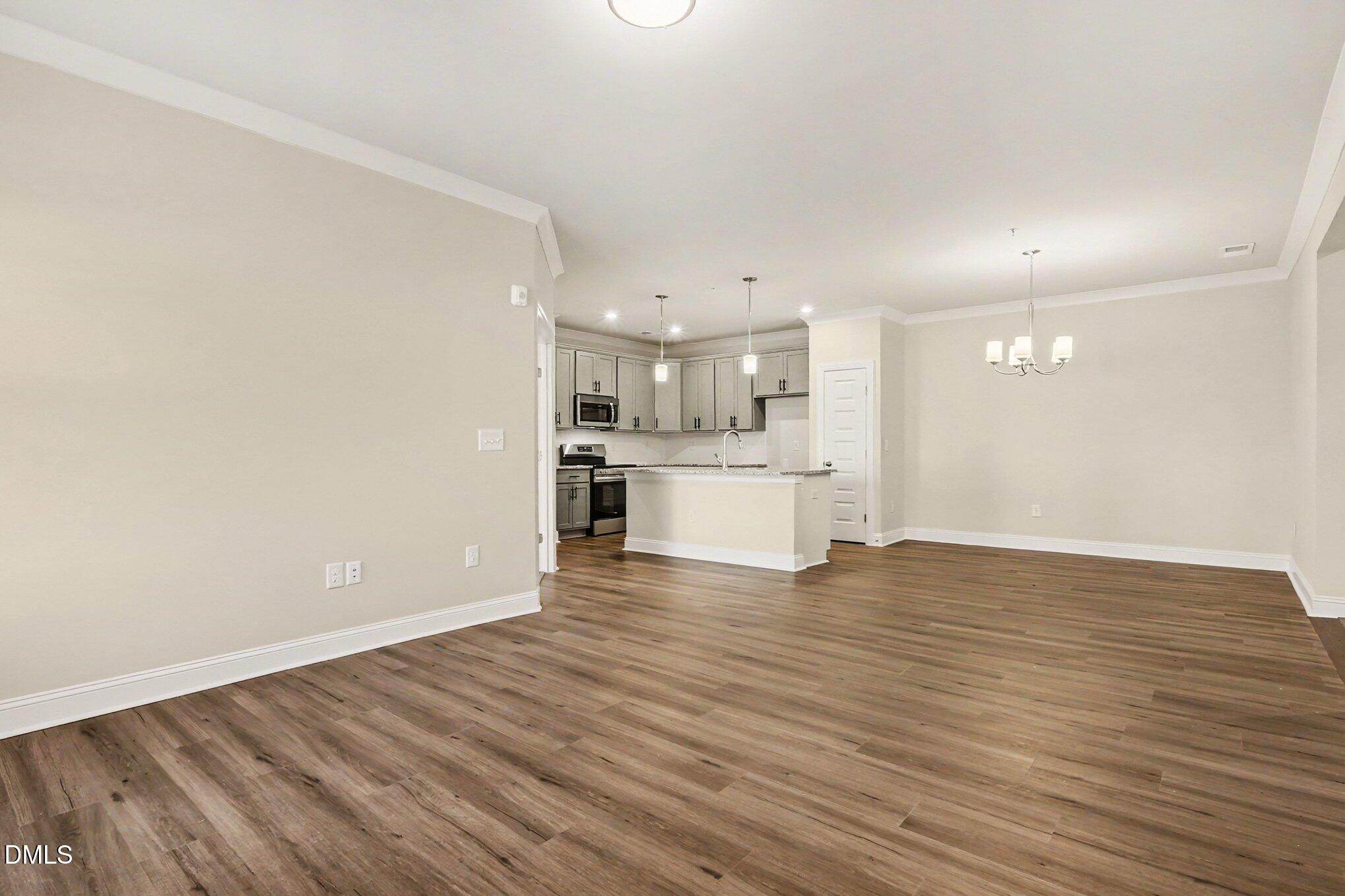 611 Weather Ridge Lane, Unit 25 Cary, NC 27513 - Photo 15 of 35 Crown Molding
