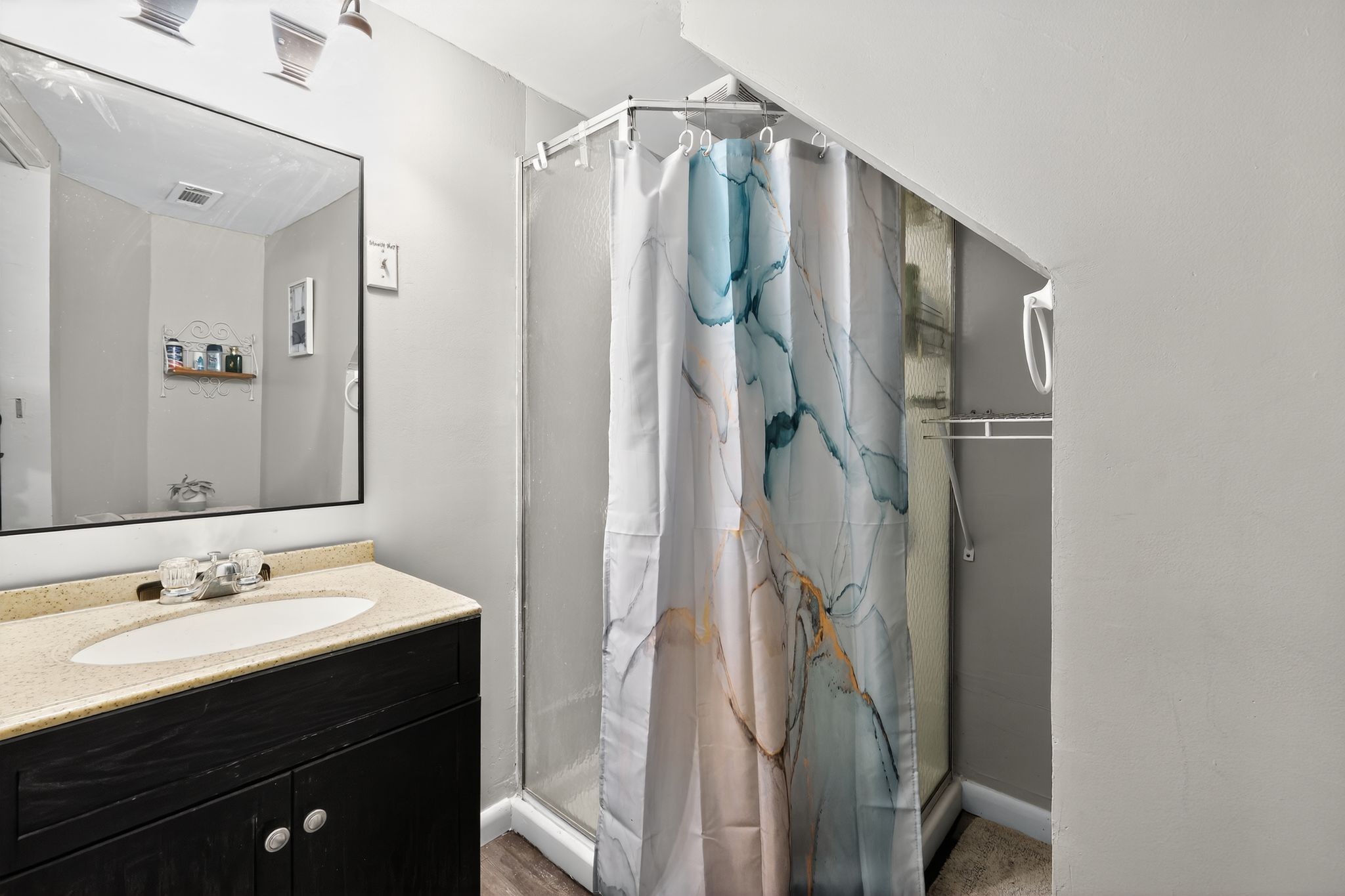 3119 Tyree Springs Road Hendersonville, TN 37075 - Photo 23 of 61 a bathroom with a double vanity sink and mirror