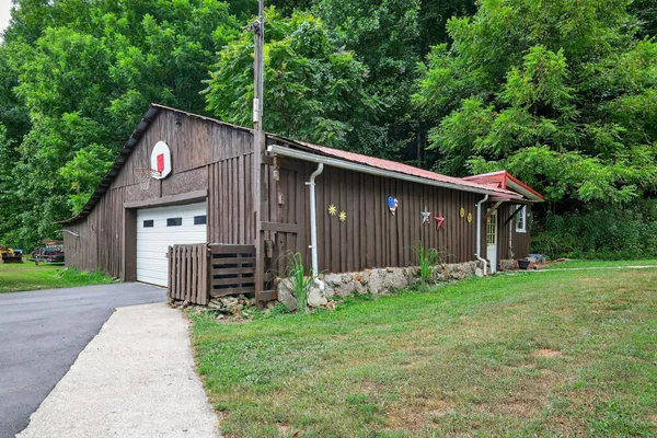 $639,900 | 3119 Tyree Springs Road, Hendersonville, TN 37075