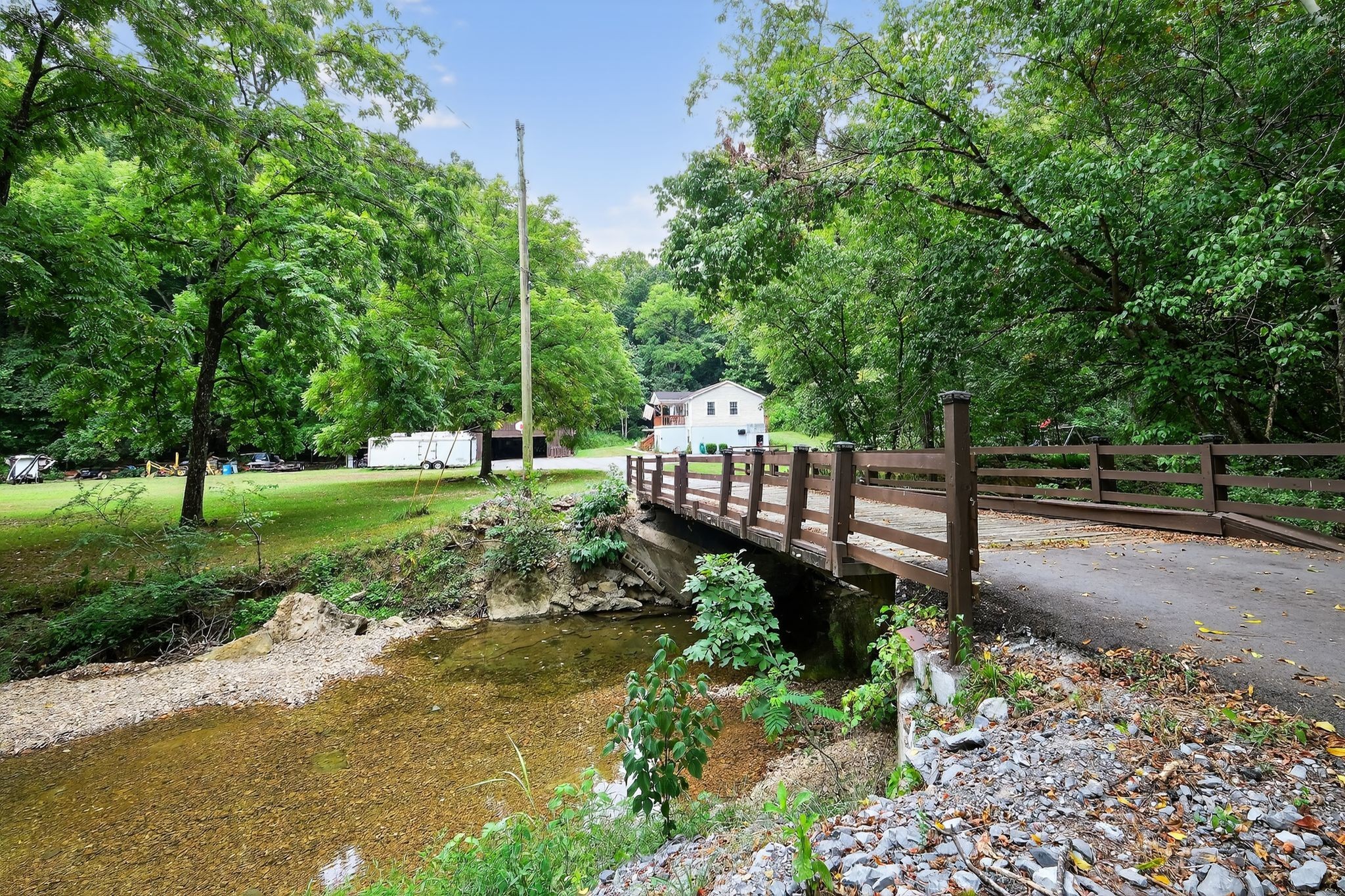 3119 Tyree Springs Road Hendersonville, TN 37075 - Photo 38 of 61 a view of a garden with wooden fence