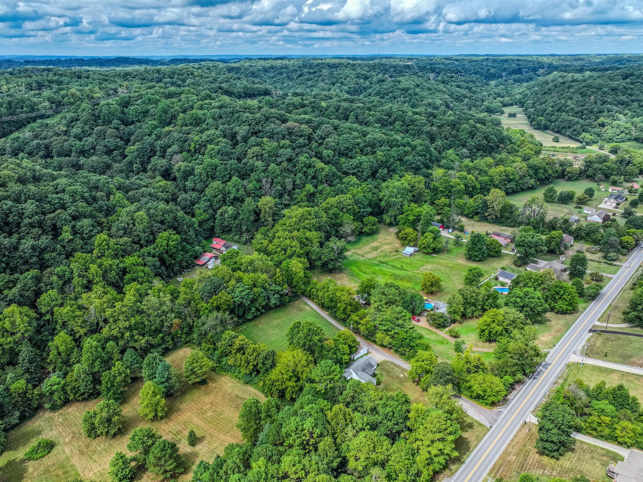 3119 Tyree Springs Road Hendersonville, TN 37075 - Photo 60 of 61 a view of a garden with a house