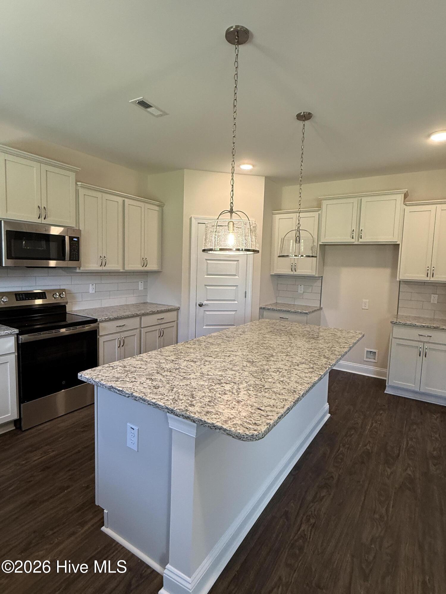 221 Strother Road Aberdeen, NC 28315 - Photo 9 of 24 Gallery Image 9