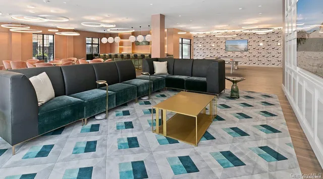 $7,000 | 695 Merrick Avenue, Unit 304, Westbury, NY 11590