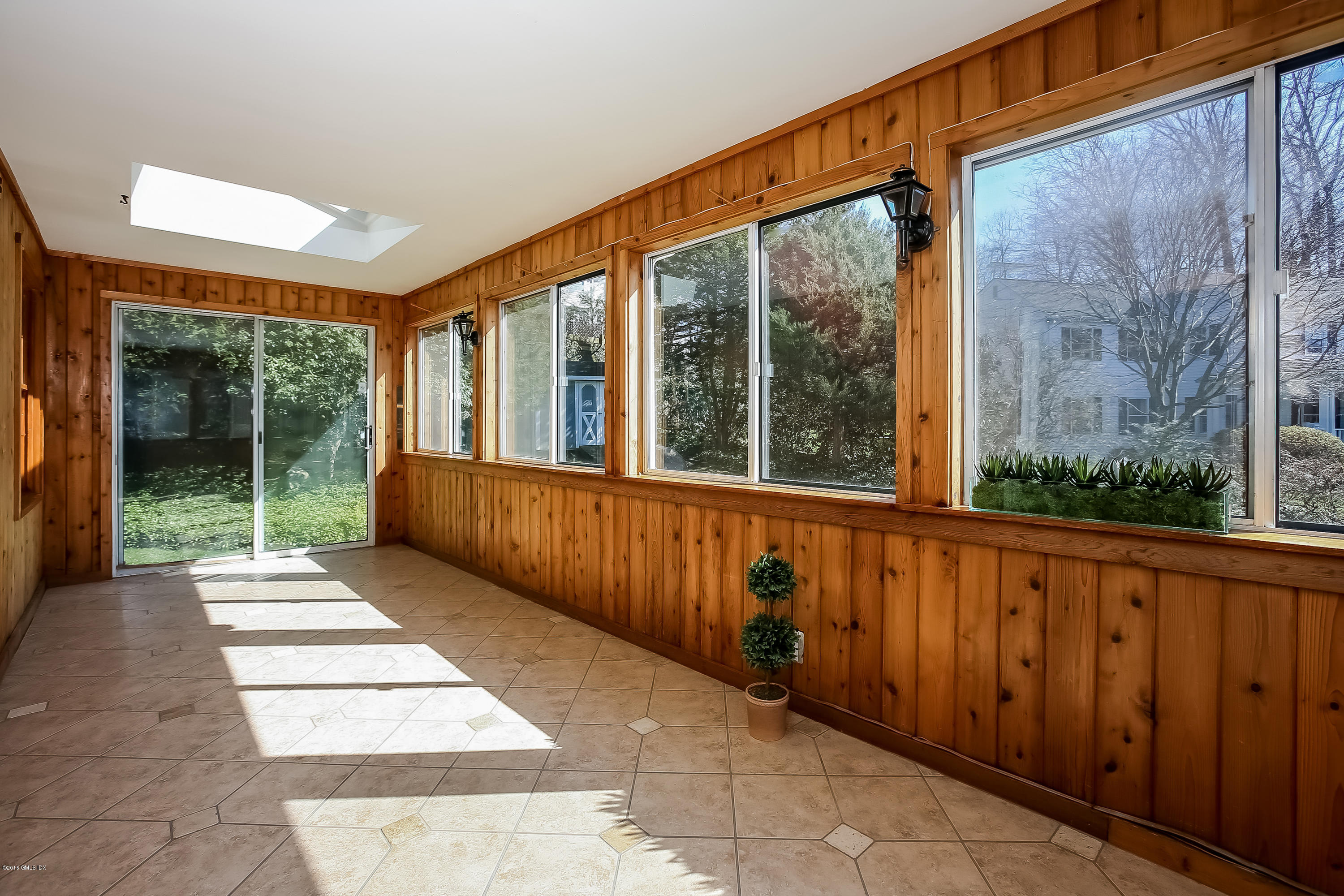 11 Hendrie Lane Riverside, CT 06878 - Photo 8 of 17 Sunroom