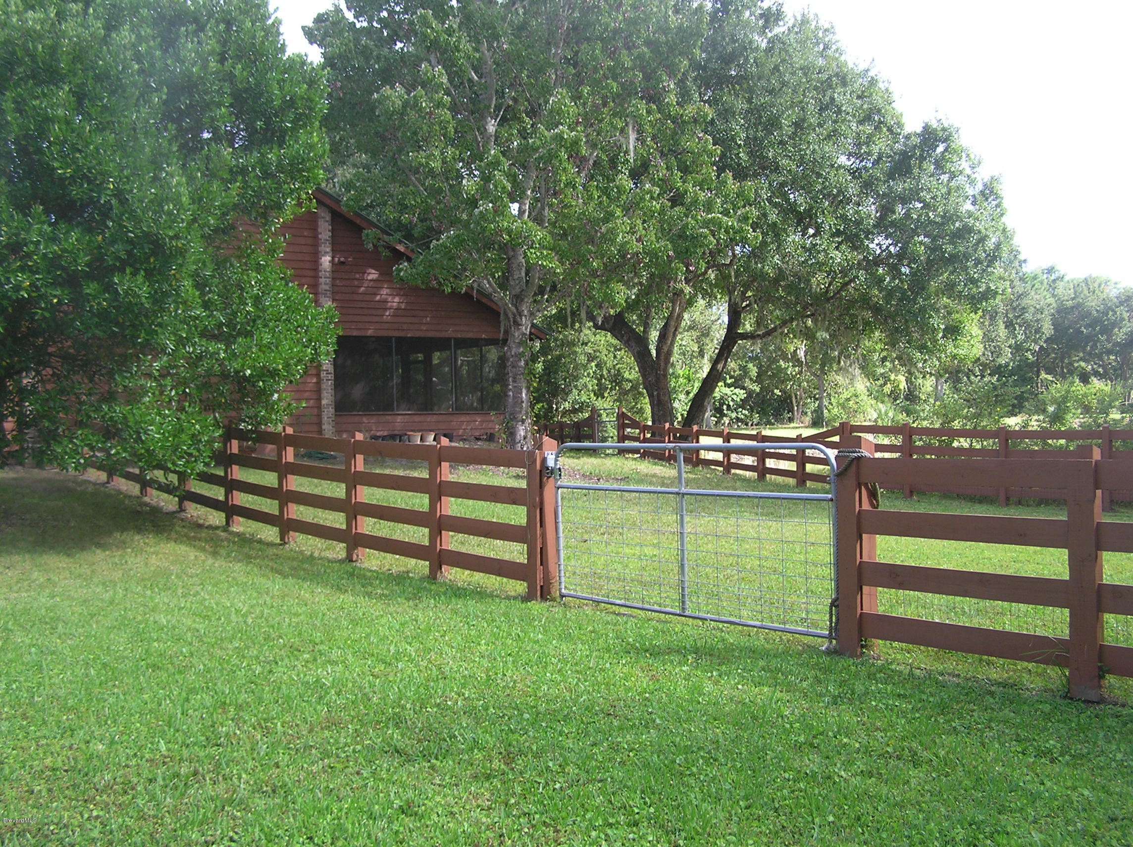 3445 Lionel Road Mims, FL 32754 - Photo 18 of 29 P1010189