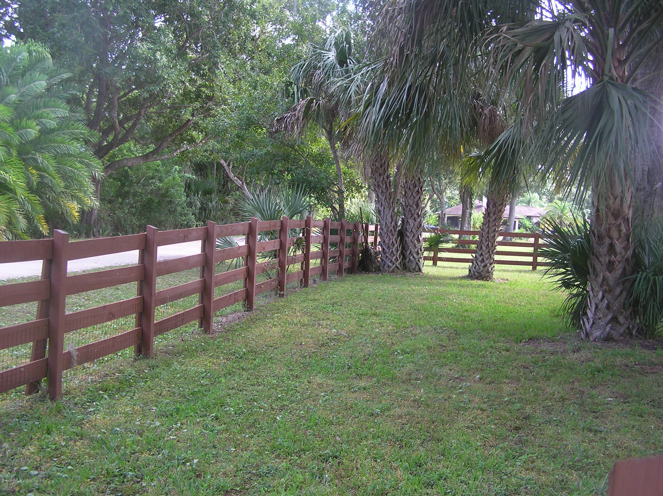 3445 Lionel Road Mims, FL 32754 - Photo 22 of 29 P1010193