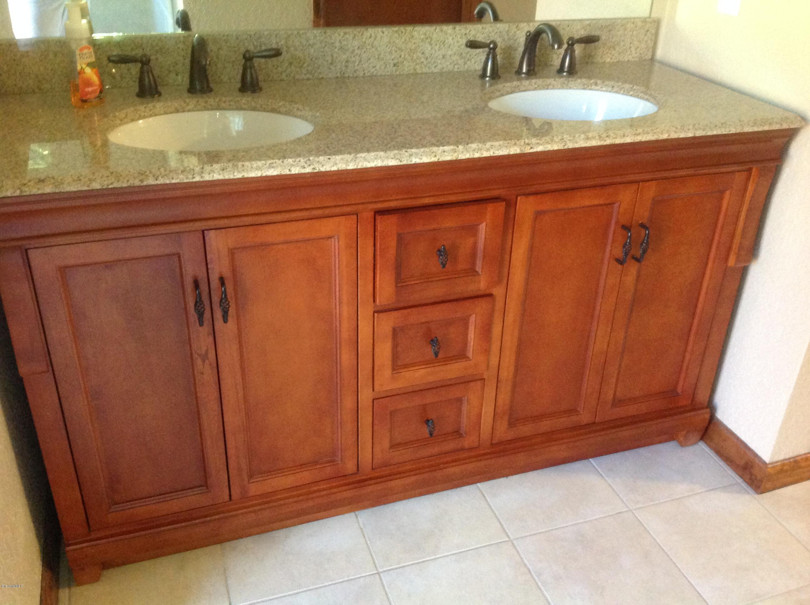3445 Lionel Road Mims, FL 32754 - Photo 10 of 29 Master bath with granite