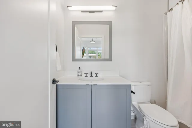 $1,950,000 | 1325 D Street Southeast, Washington, DC 20003